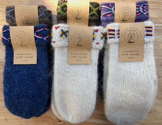 Nordic Heritage - Woolen Mittens